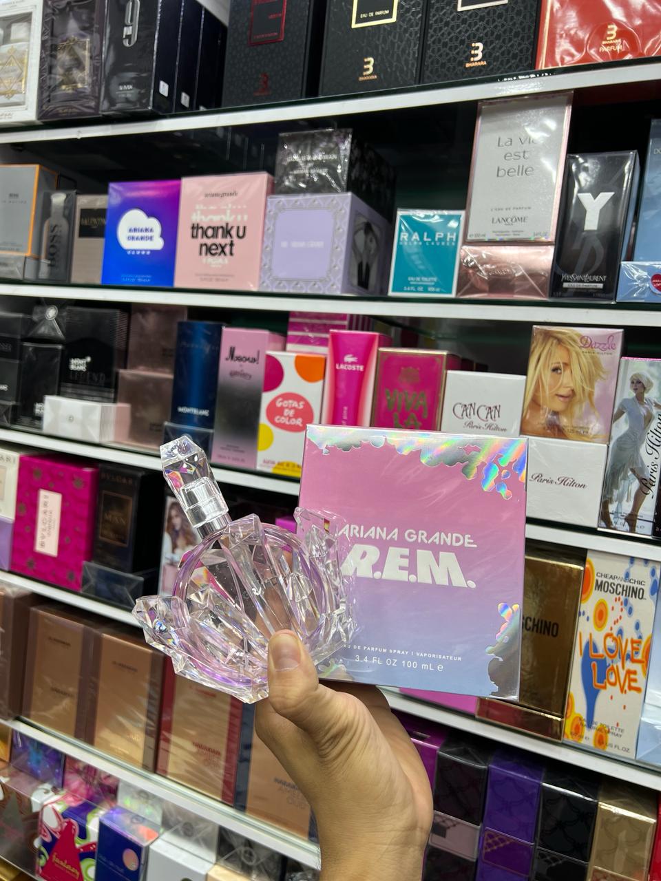 Ariana Grande REM
